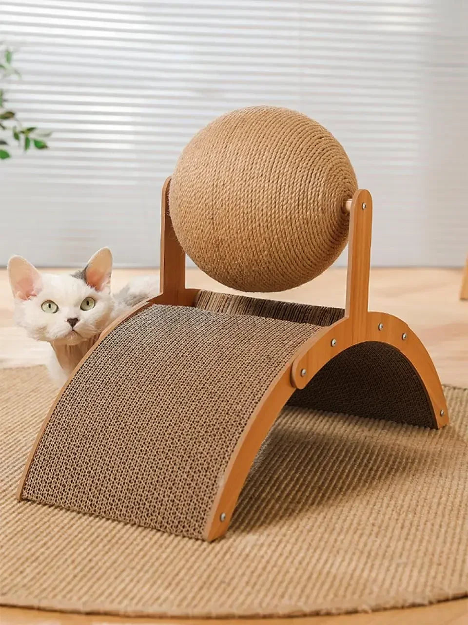 Scratch 'n’ Roll - Wooden Kitten Scratching Ball and scratch pad