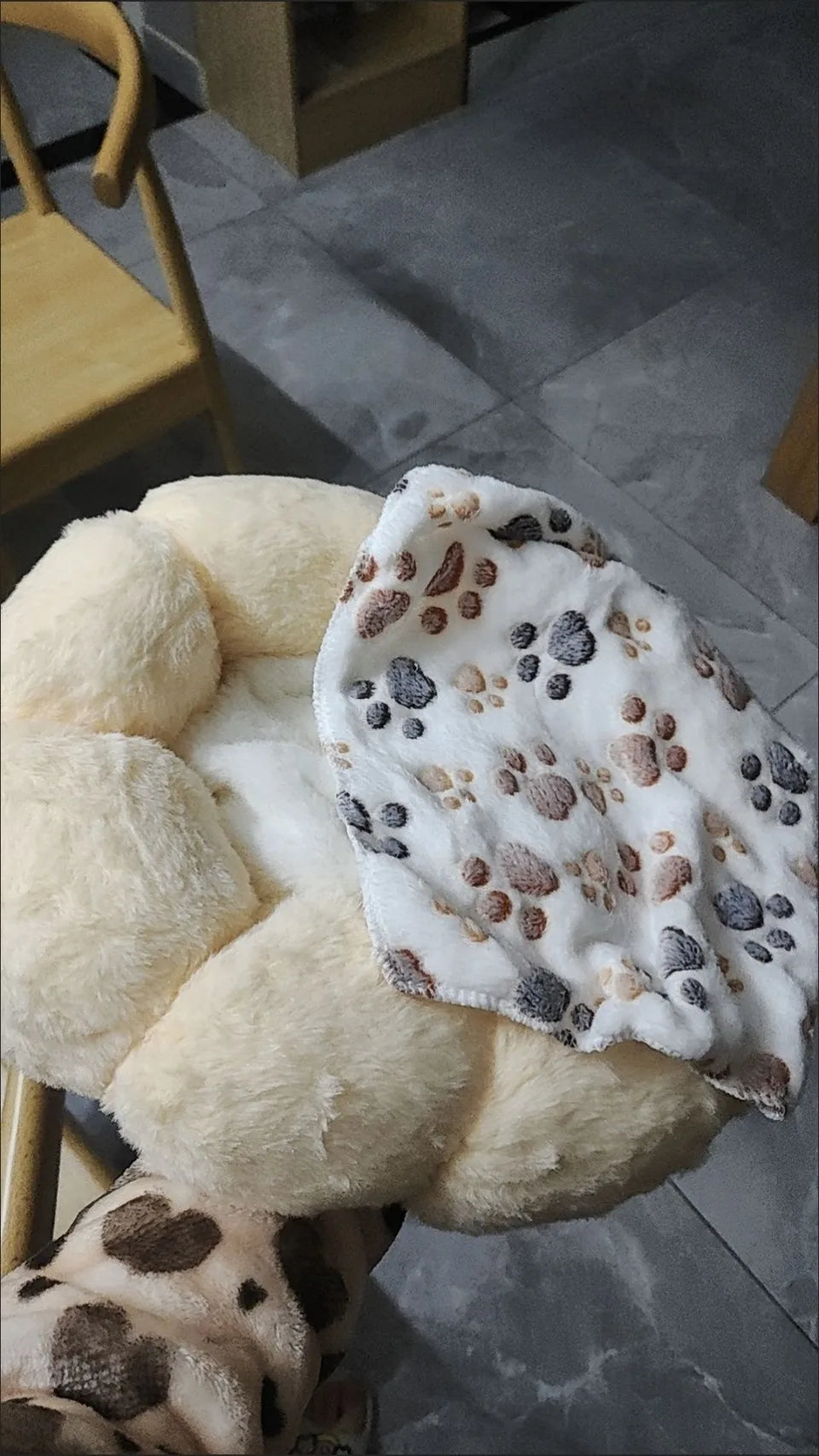 BloomNest Plush Pet Bed